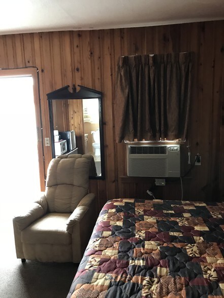 More Photos Of 406 E Route 66 Blvd, Tucumcari Hotel For Sale