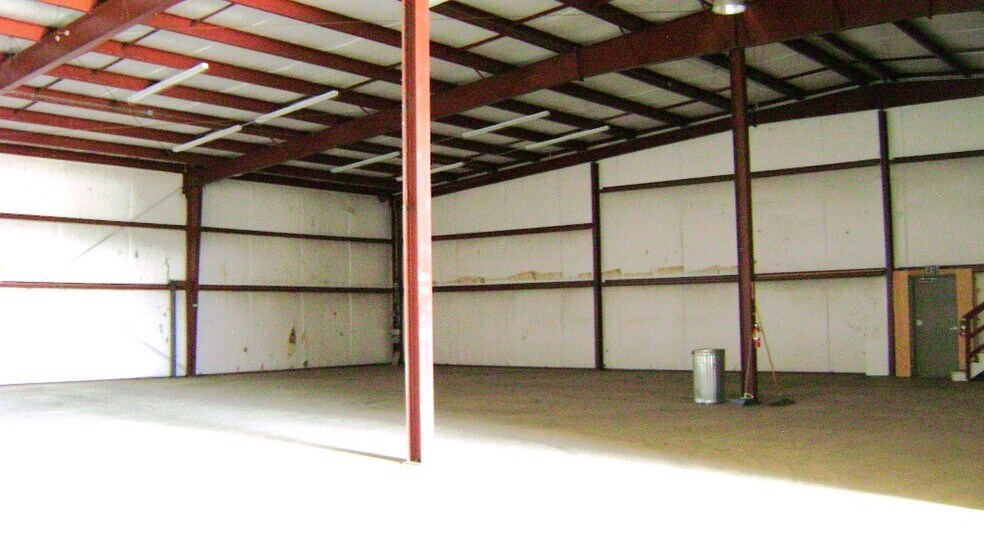 More Photos Of 325 E Happy Valley Rd, Roseburg Industrial For Sale