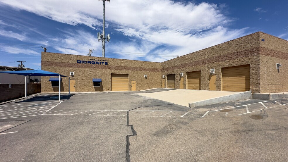 More Photos Of 801 Pendale Rd, El Paso Distribution For Sale