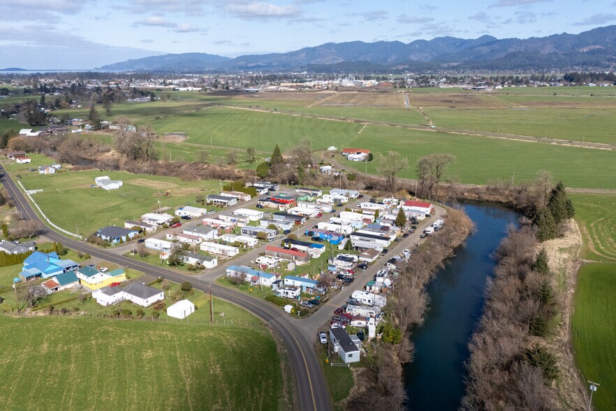Primary Photo Of 3370 Gienger Rd, Tillamook Manufactured Housing Mobile Home Park For Sale