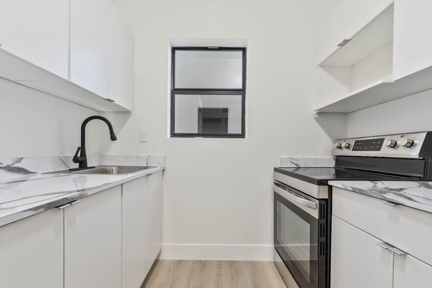 More Photos Of 858-866 NW 3rd St, Miami Apartments For Sale