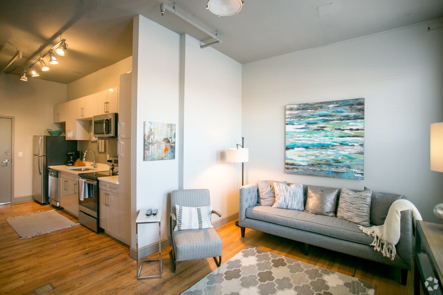 More Photos Of 721 Broad St, Chattanooga Apartments For Sale