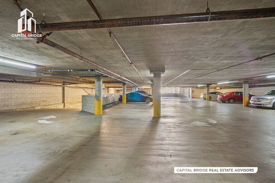 More Photos Of 13650 Hawthorne Blvd, Hawthorne Office For Sale