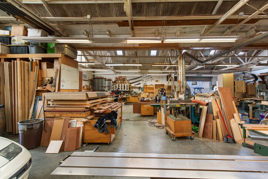 More Photos Of 2534 Magnolia St, Oakland Manufacturing For Sale