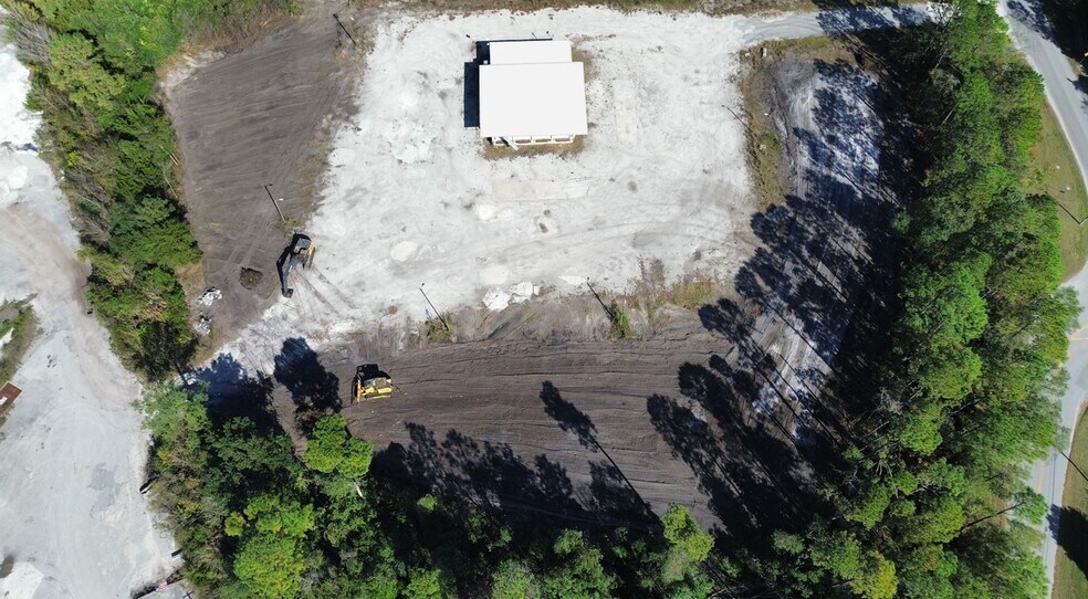 More Photos Of 730 Sunnyvale Dr, Wilmington Truck Terminal For Sale