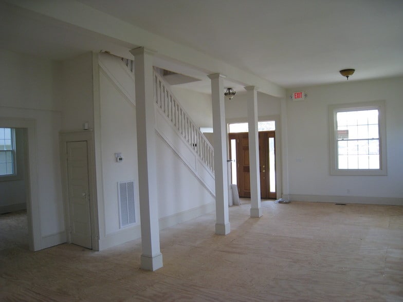 More Photos Of 3804 Bainbridge Blvd, Chesapeake Office For Sale