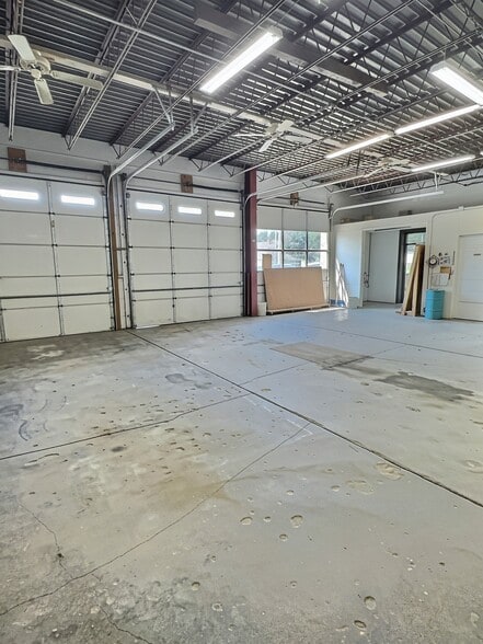 More Photos Of 625 N Calhoun St, Junction City Industrial For Sale