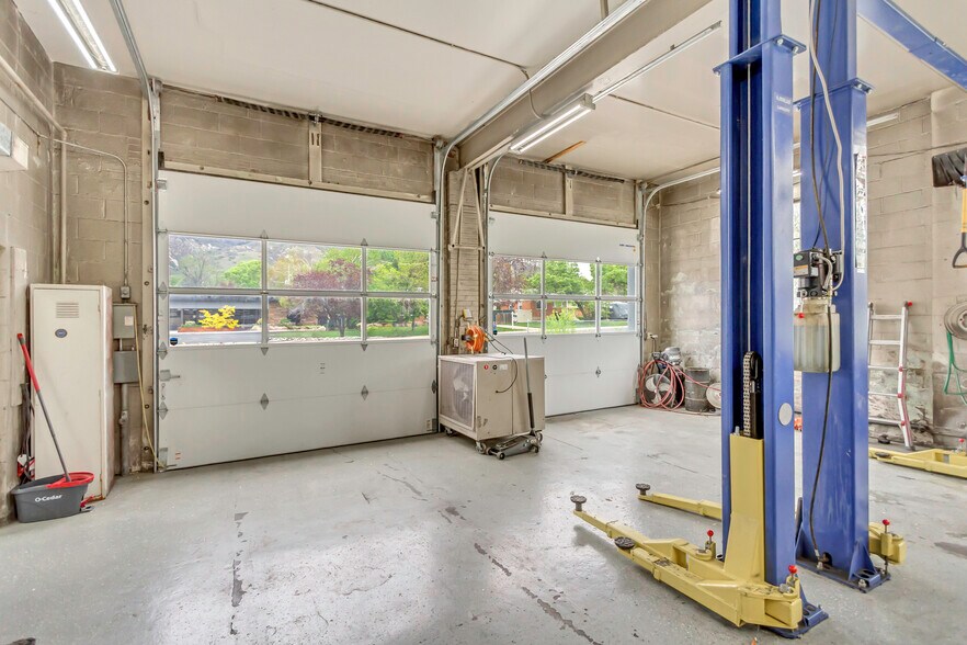 More Photos Of 3707 Quincy Ave, Ogden Auto Repair For Sale
