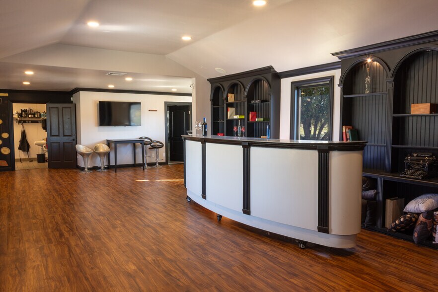 More Photos Of 1020 Penman Springs Rd, Paso Robles Winery Vineyard For Sale