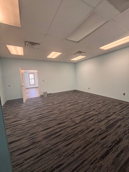 More Photos Of 6263 Taft Rd, Syracuse Warehouse For Lease