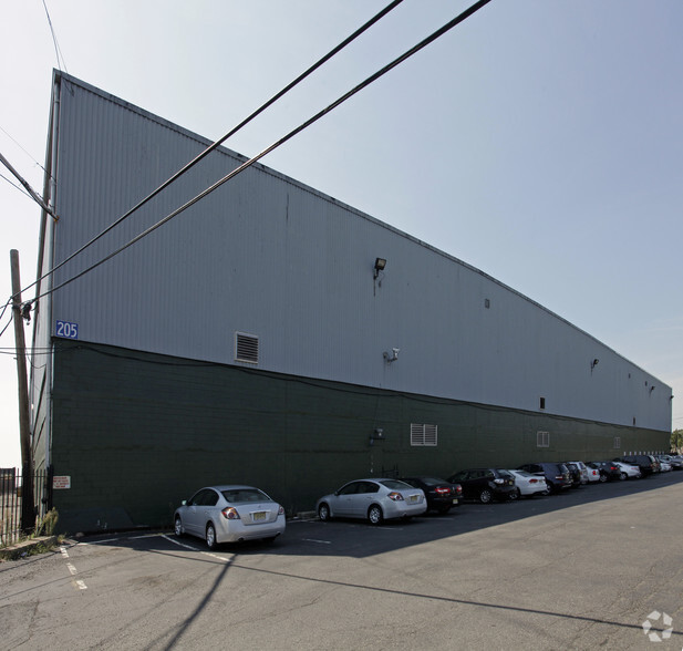 Primary Photo Of 205 Campus Dr, Kearny Warehouse For Lease