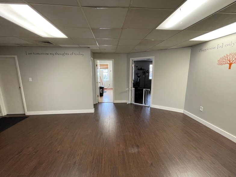 More Photos Of 3231-3233 Superior Ln, Bowie Medical For Lease