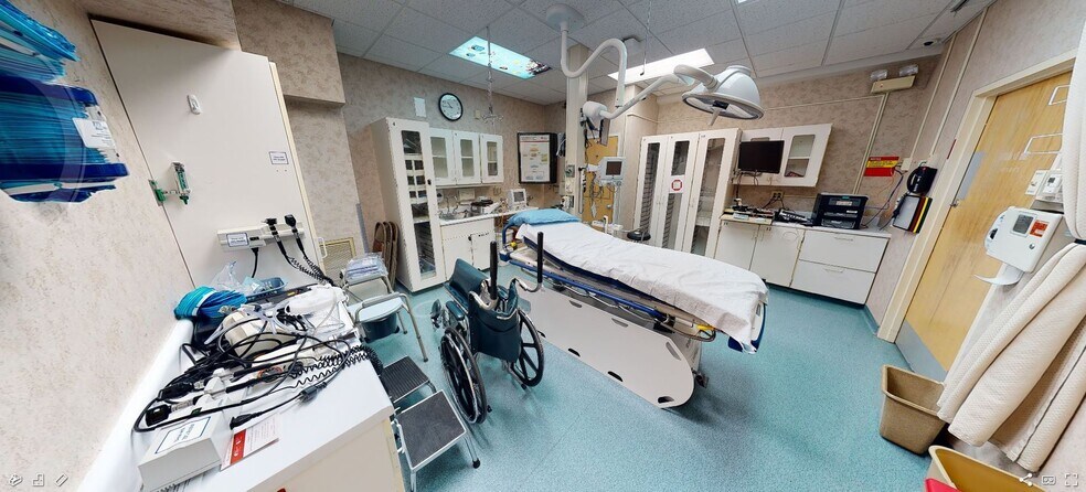 More Photos Of 625 N Jackson Ave, Springfield Healthcare For Sale