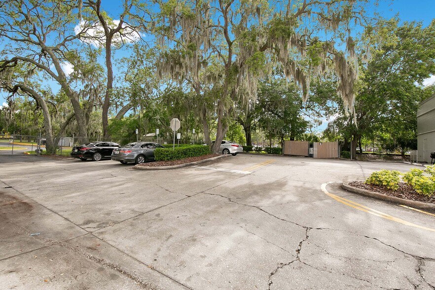More Photos Of 950-954 N State Road 434, Altamonte Springs Freestanding For Lease