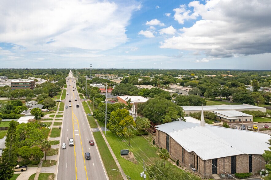 More Photos Of 6449 38th Ave, Saint Petersburg Medical For Lease