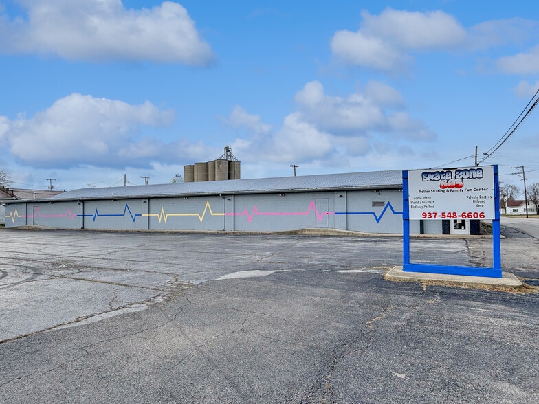 More Photos Of 805 Sater St, Greenville Skating Rink For Sale