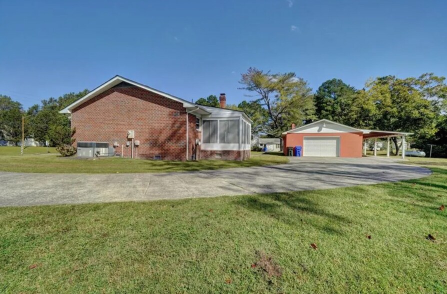 More Photos Of 4530 Shoulders Hill Rd, Suffolk Medical For Sale