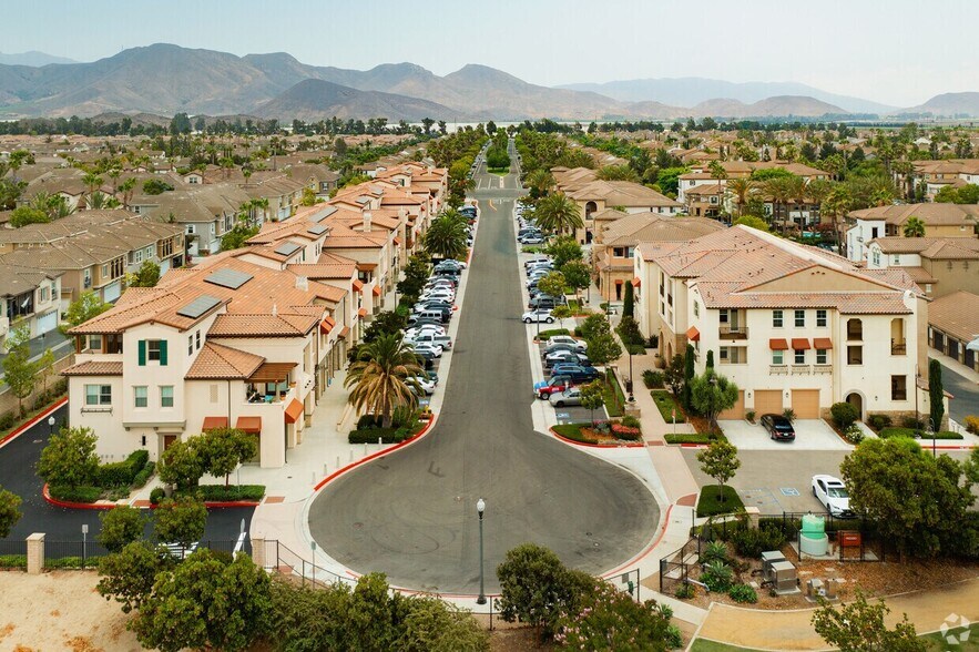 Primary Photo Of 202 Village Commons Blvd, Camarillo Storefront Retail Residential For Sale