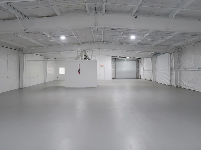 More Photos Of 5828 Star Ln, Houston Service For Lease
