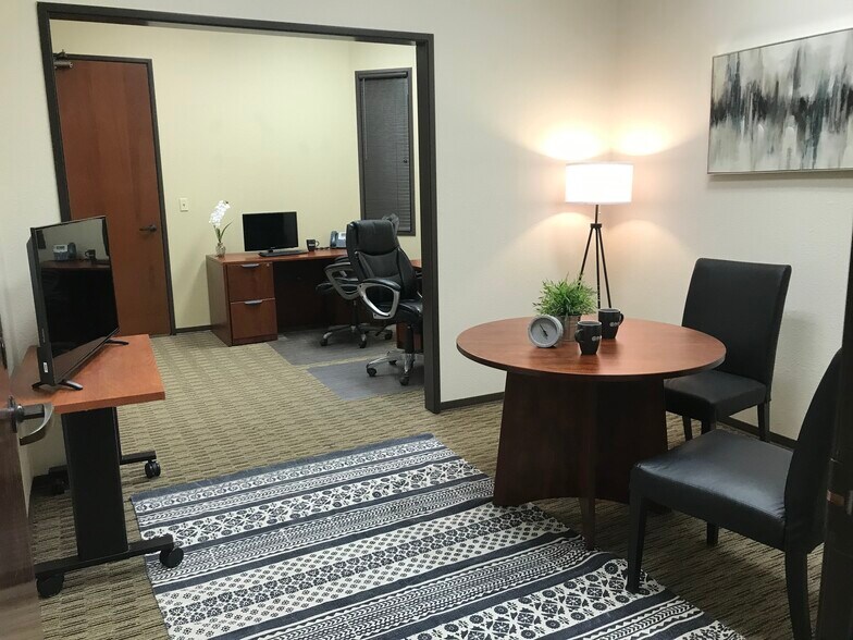 More Photos Of 1000 Heritage Center Cir, Round Rock Office For Sale