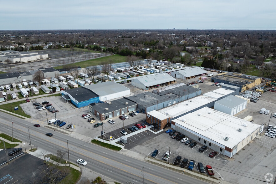 More Photos Of 1294 Conant St, Maumee Warehouse For Lease