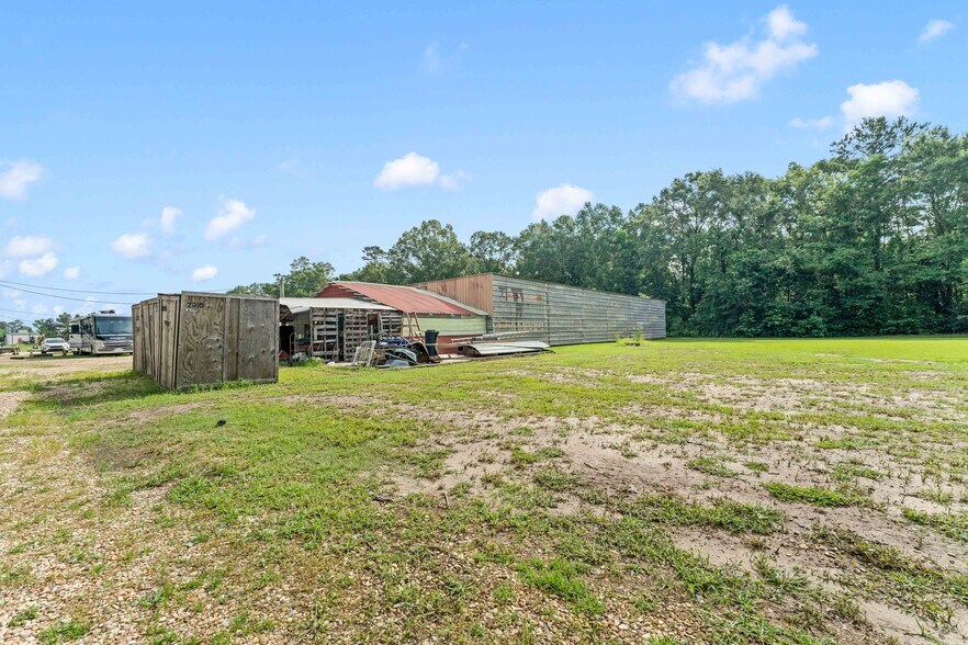 More Photos Of 44528 Tiffany Lynn Ct, Hammond Apartments For Sale