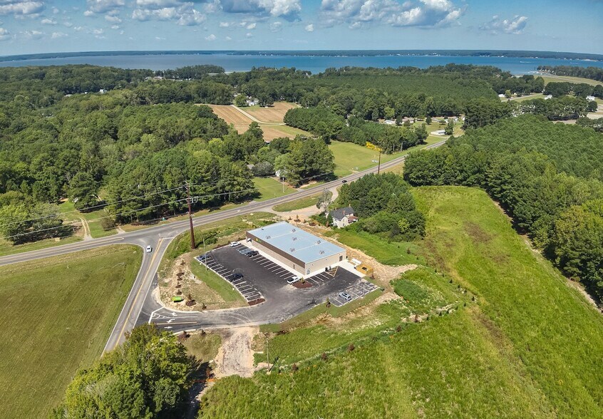 More Photos Of 2022 Greys Point Rd, Topping Freestanding For Sale