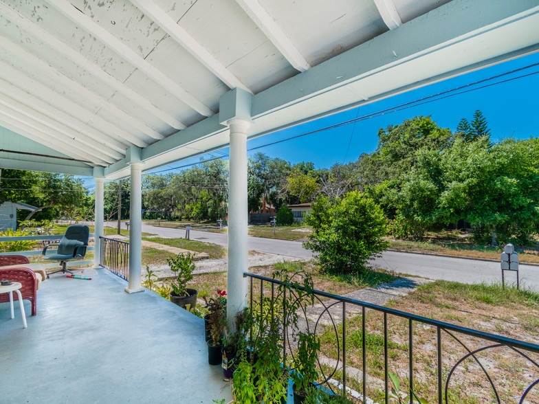 More Photos Of 822 Grand Central St, Clearwater Apartments For Sale