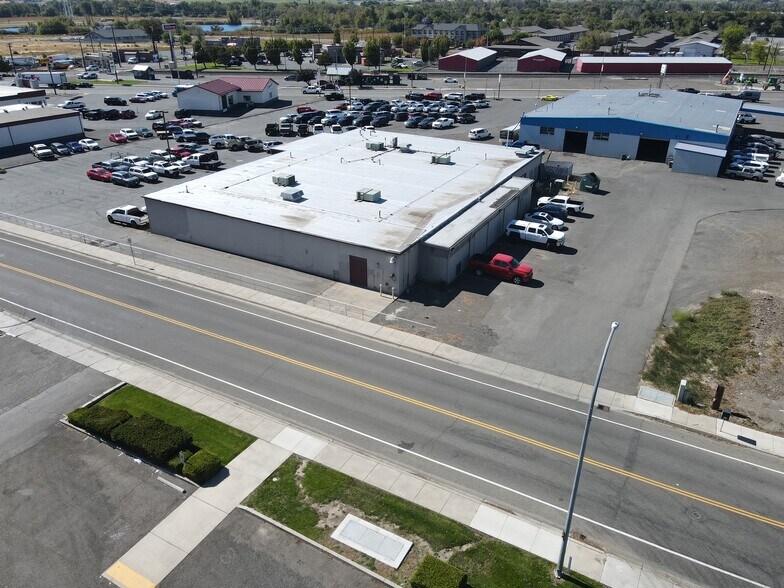 More Photos Of 1200 S Canyon Rd, Ellensburg Auto Dealership For Sale
