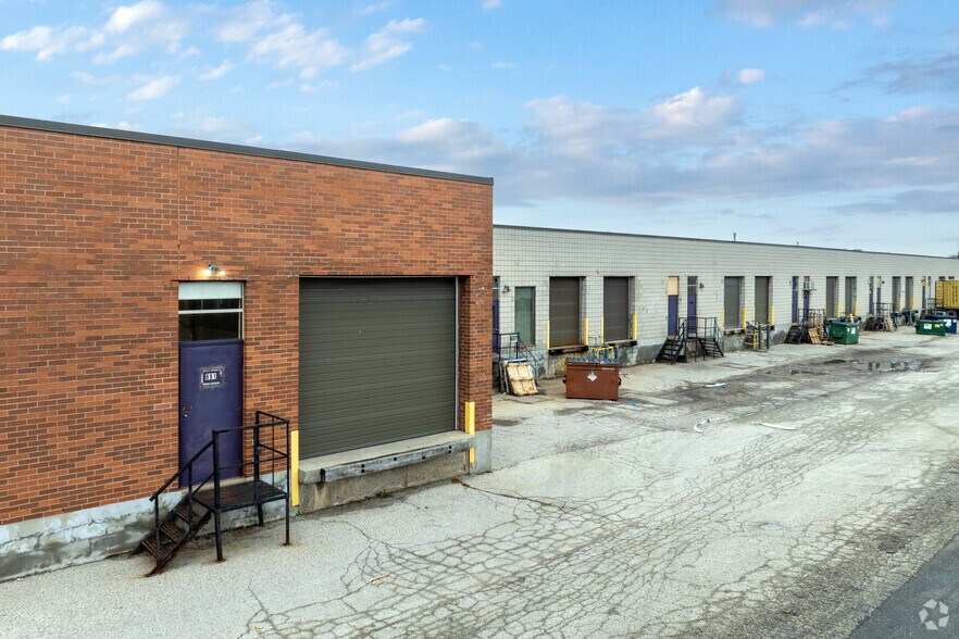 More Photos Of 691-729 Petrolia Rd, Toronto Warehouse For Lease