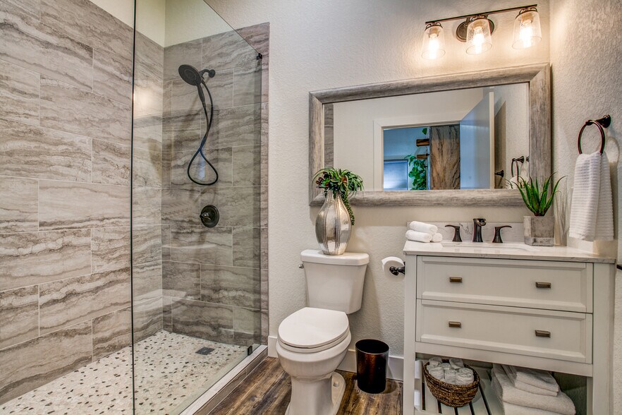 More Photos Of 2350 Bulverde Rd, Bulverde Hotel For Sale