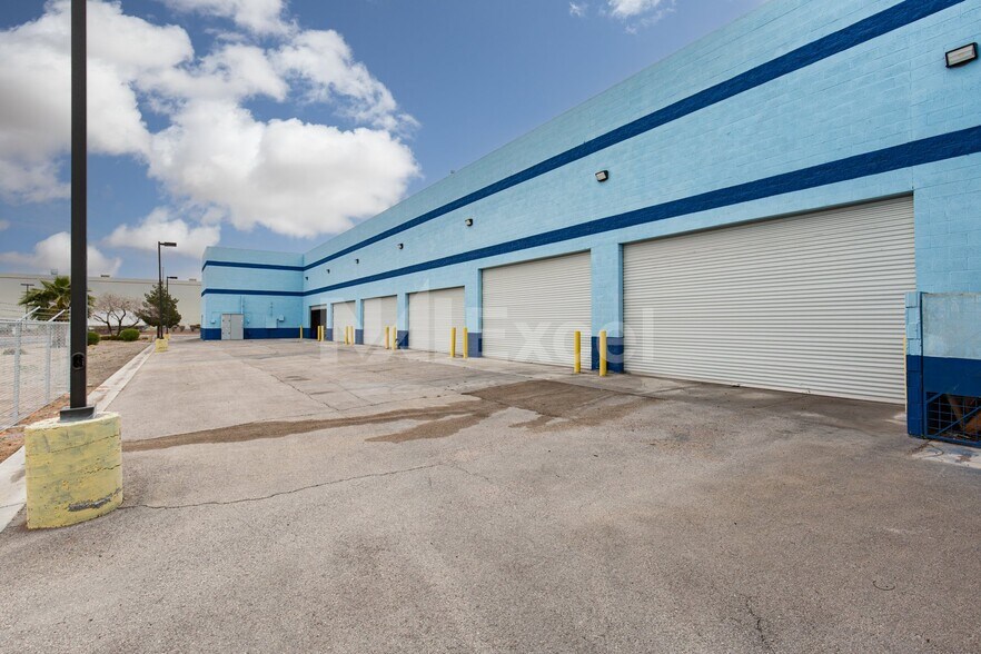 More Photos Of 3045 N Lamb Blvd, Las Vegas Auto Repair For Sale