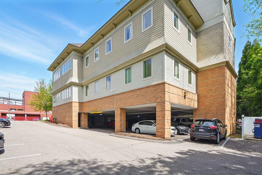 More Photos Of 91 Washington St, Taunton Medical For Lease