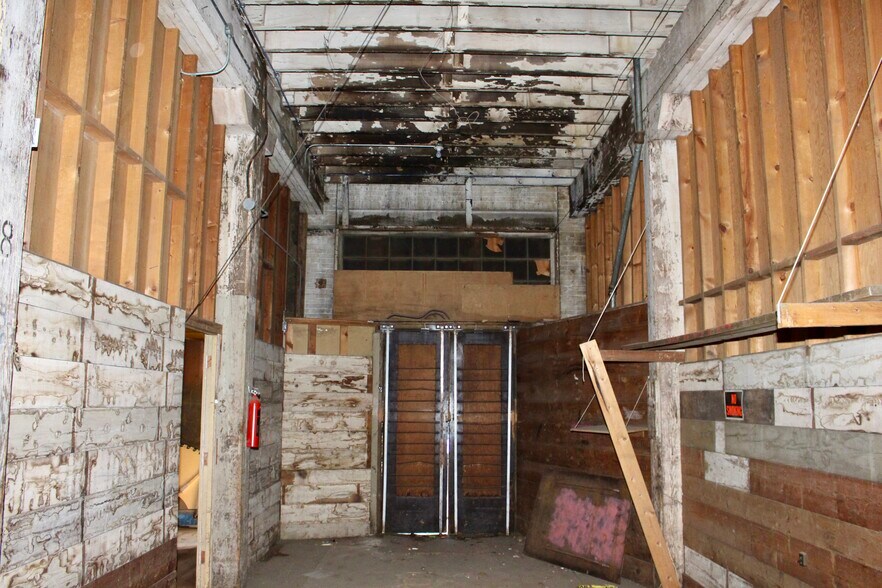More Photos Of 112 W Pacific Ave, Spokane Warehouse For Sale