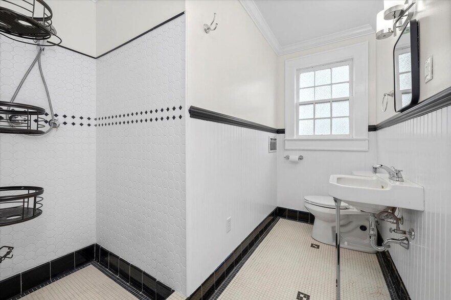 More Photos Of 301 E Main St, Easley Land For Sale