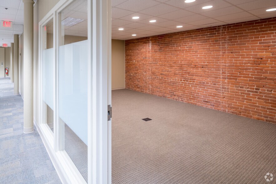 More Photos Of 72 Pine St, Providence Office For Lease