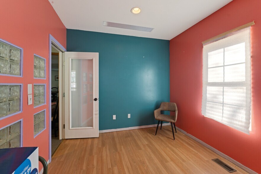 More Photos Of 4372 Post Rd, East Greenwich Office Residential For Sale