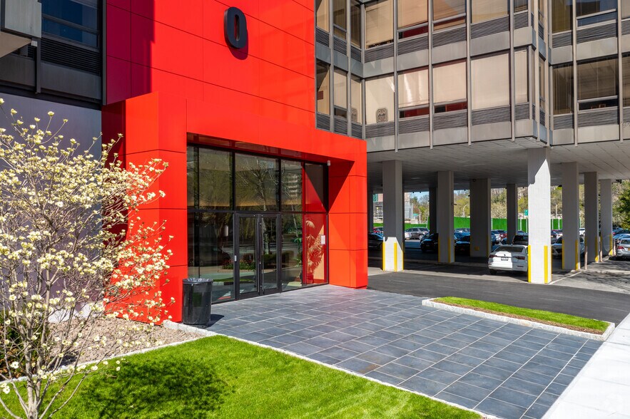 More Photos Of 170 Hamilton Ave, White Plains Office For Lease