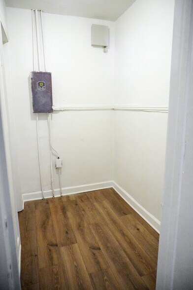 More Photos Of 3612 Park Ave, Memphis General Retail For Sale