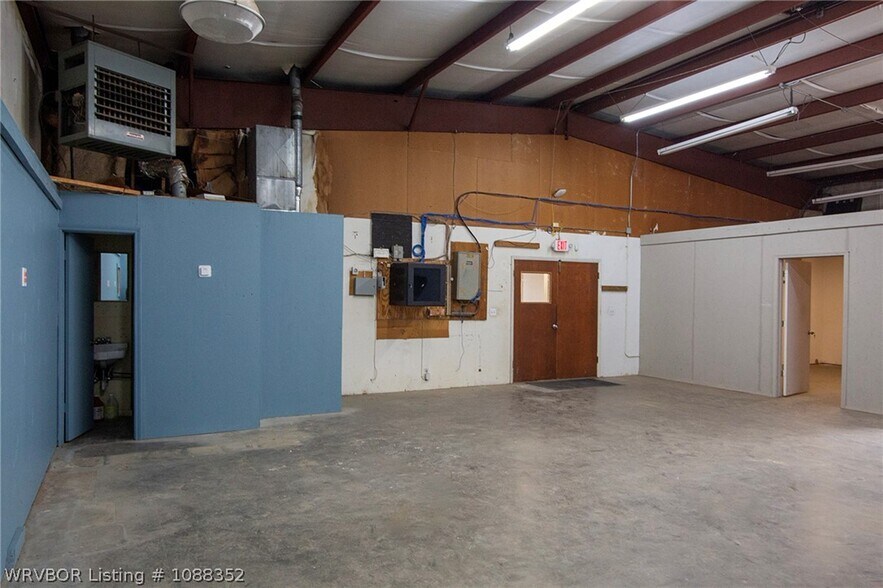 More Photos Of 4506 S 16th St, Fort Smith Warehouse For Sale