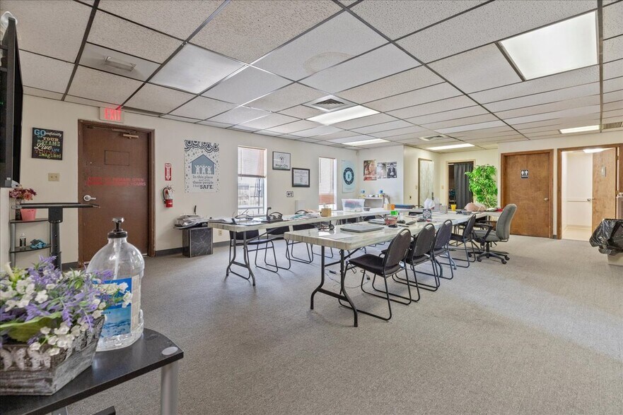 More Photos Of 1780 Westland Rd, Cheyenne Office For Sale