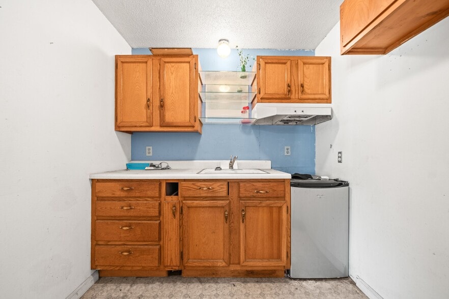 More Photos Of 340 Park Ave, Hot Springs Auto Repair For Sale