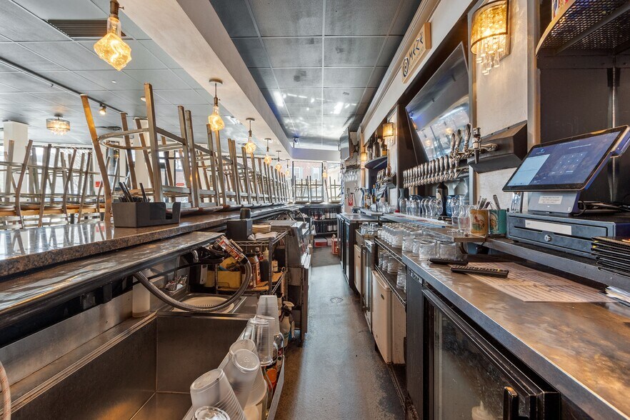 More Photos Of 166 Shrewsbury St, Worcester Restaurant For Sale