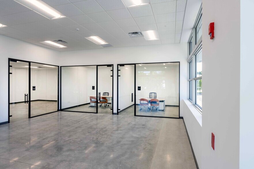 More Photos Of 4700 NW 135th St, Opa Locka Warehouse For Lease