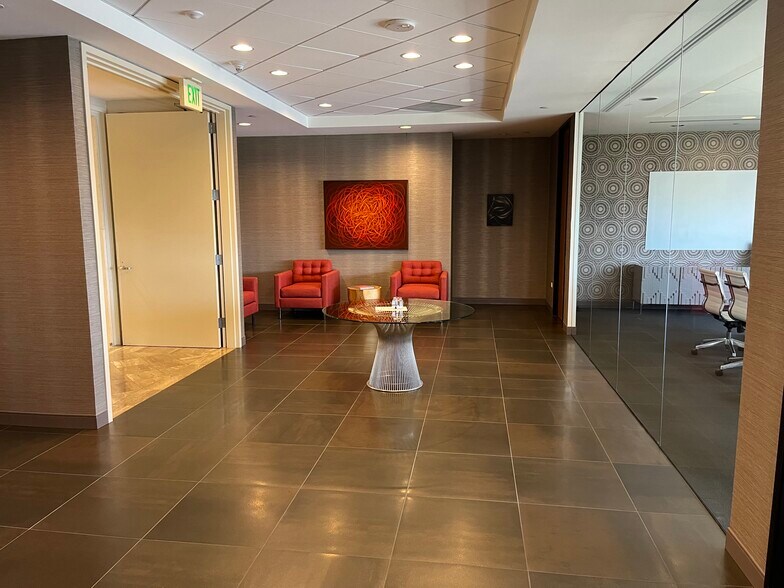 More Photos Of 11111 Santa Monica Blvd, Los Angeles Loft Creative Space For Lease