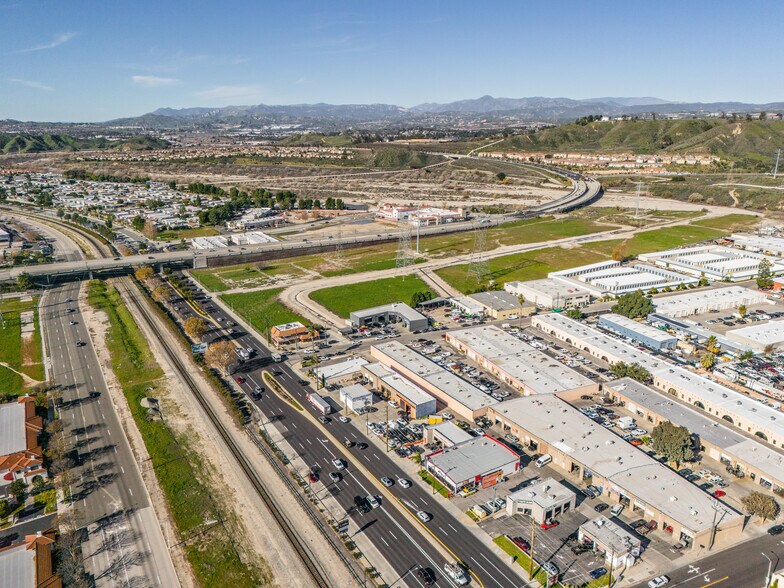 More Photos Of 20733 Soledad Canyon Rd, Canyon Country Industrial For Sale