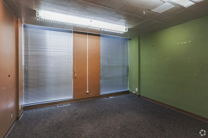 More Photos Of 11000 W McNichols Rd, Detroit Office Residential For Lease