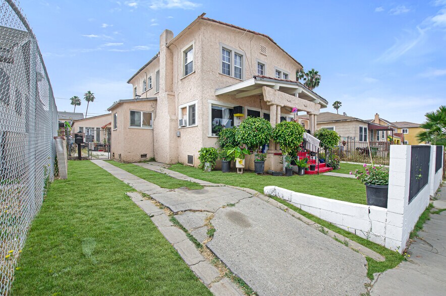 More Photos Of 1432 S Cloverdale Ave, Los Angeles Apartments For Sale