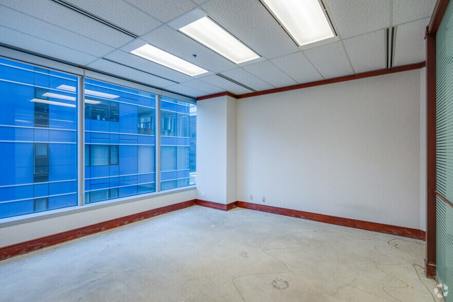 Photo of 13rd Floor Ste 1380