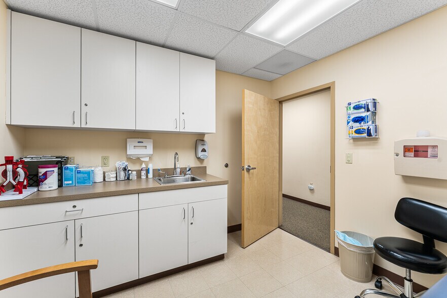 More Photos Of 1206 W Sherman Ave, Vineland Medical For Sale